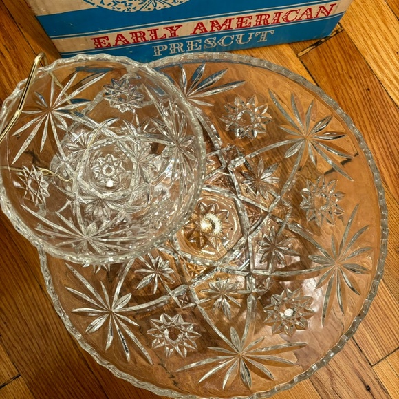 Like New Anchor Hocking 3 Piece Chip & Dip Set - Picture 2 of 4